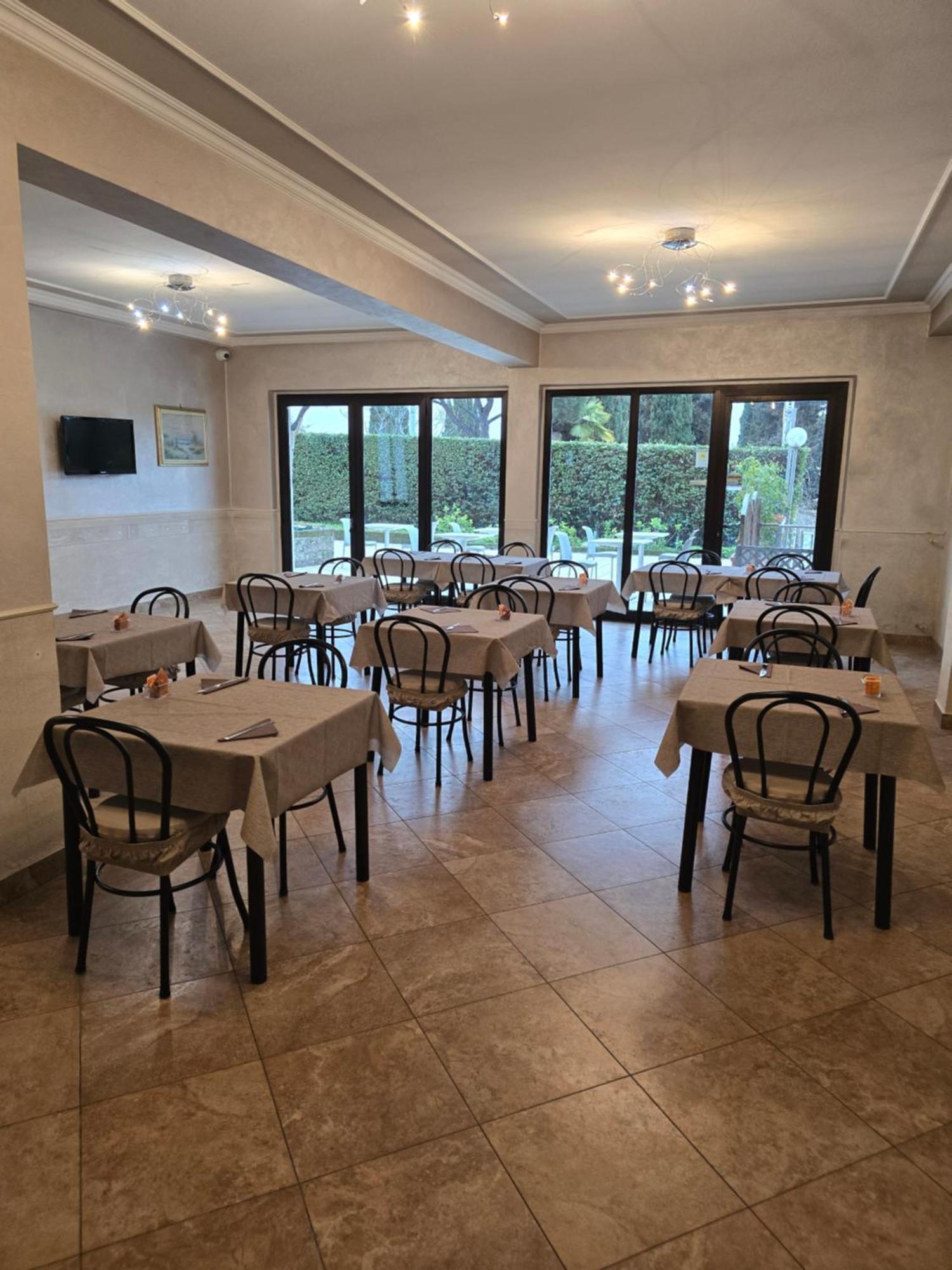Hotel Francesco Padenghe sul Garda Exterior foto